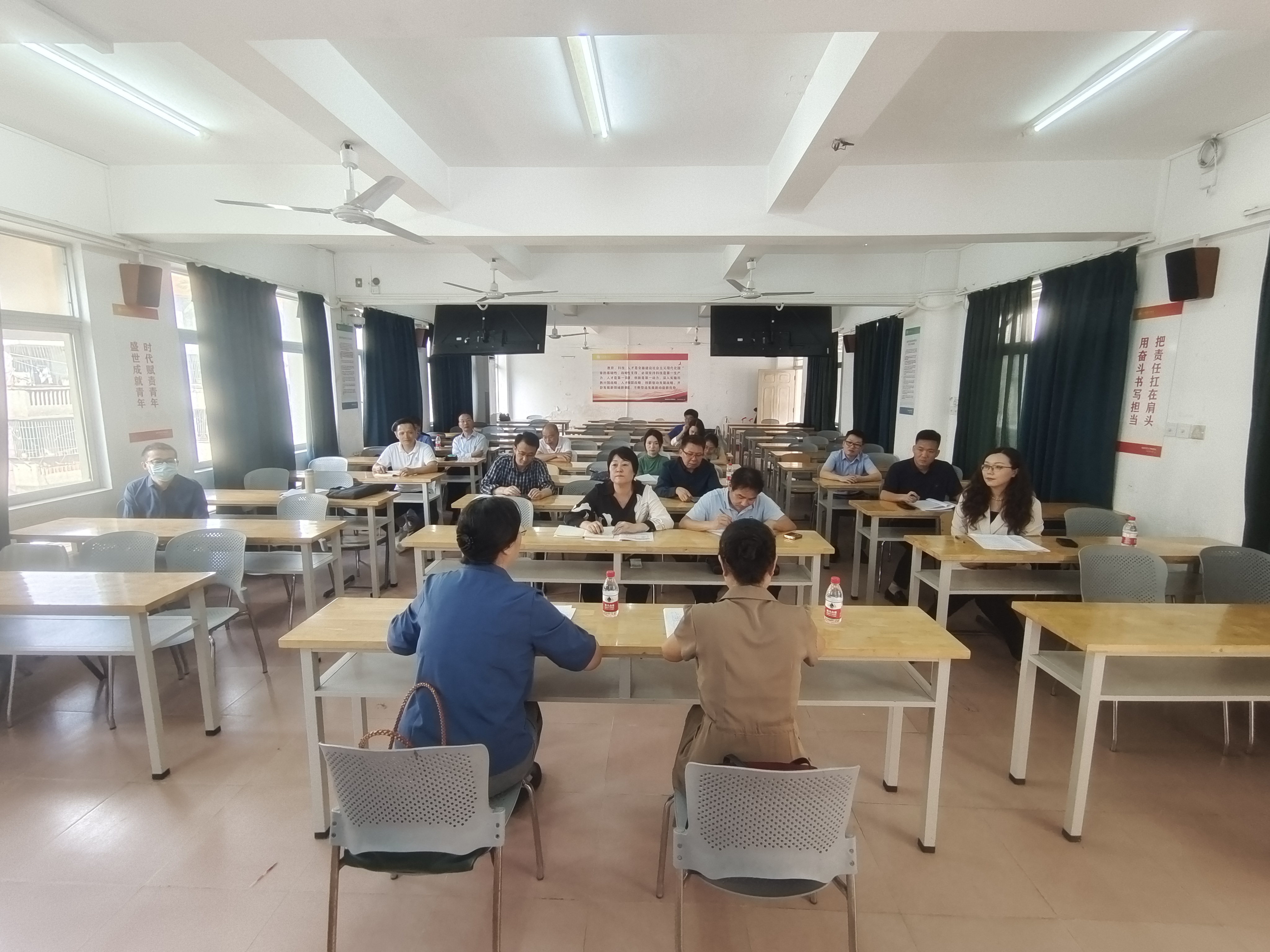 法学院召开星空游戏官方督导工作交流反馈会