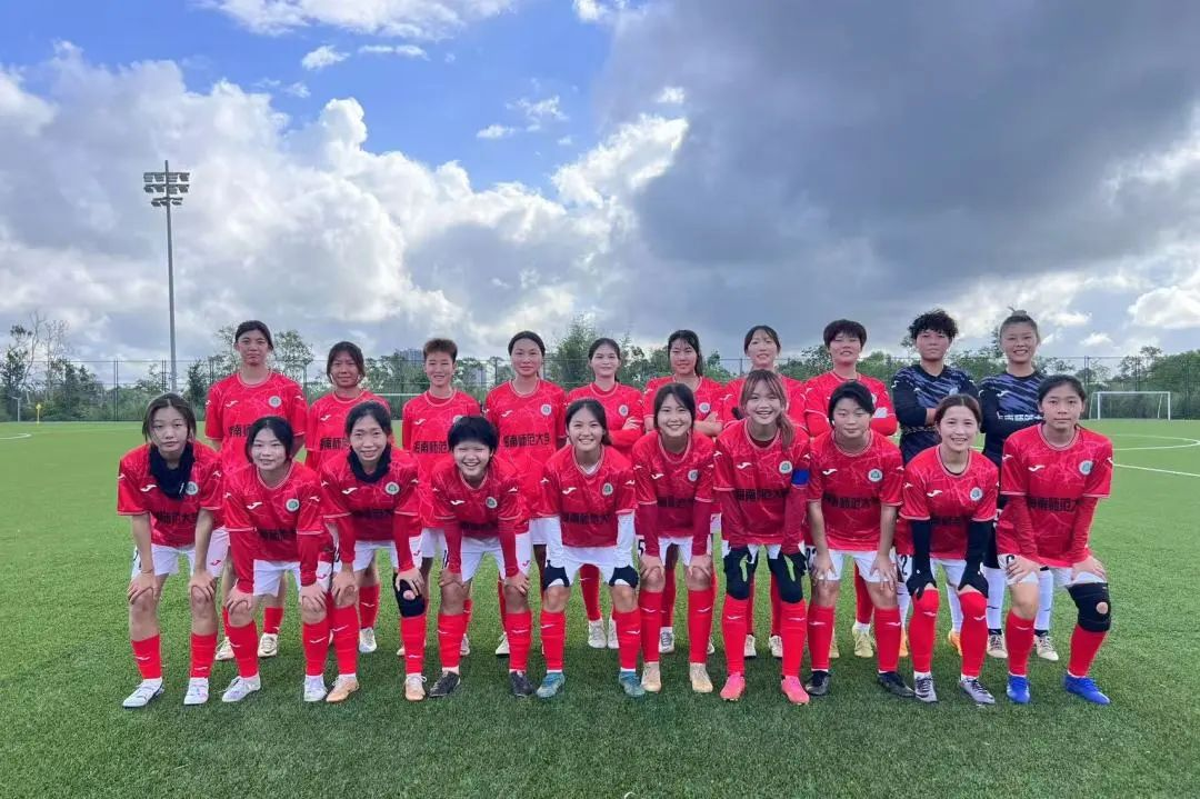 星空游戏官方女子足球队获2024琼港澳青年足球友谊赛冠军！